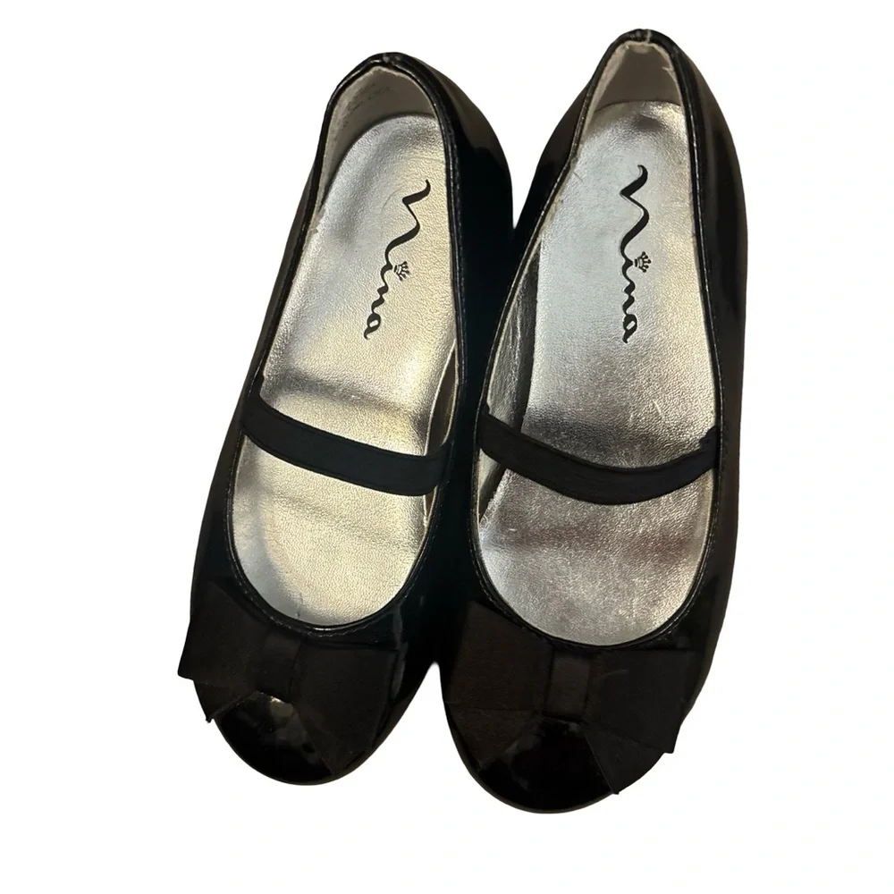 Nina Black Patent Preppy Classy Mary Jane Flats with Bow Accent Size 10